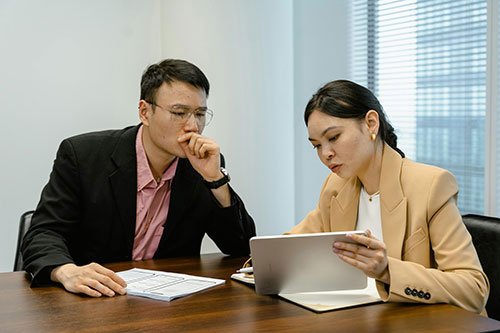 Advertise your financial advising business to local Airdrie area customers.