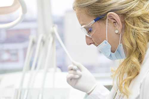 Advertise your dentistry services to local Airdrie area patients.