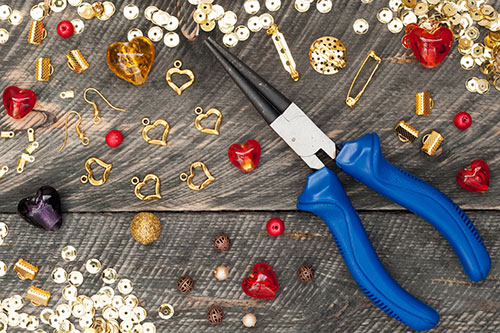 Advertise your hand-made jewellery business to local Airdrie area customers.